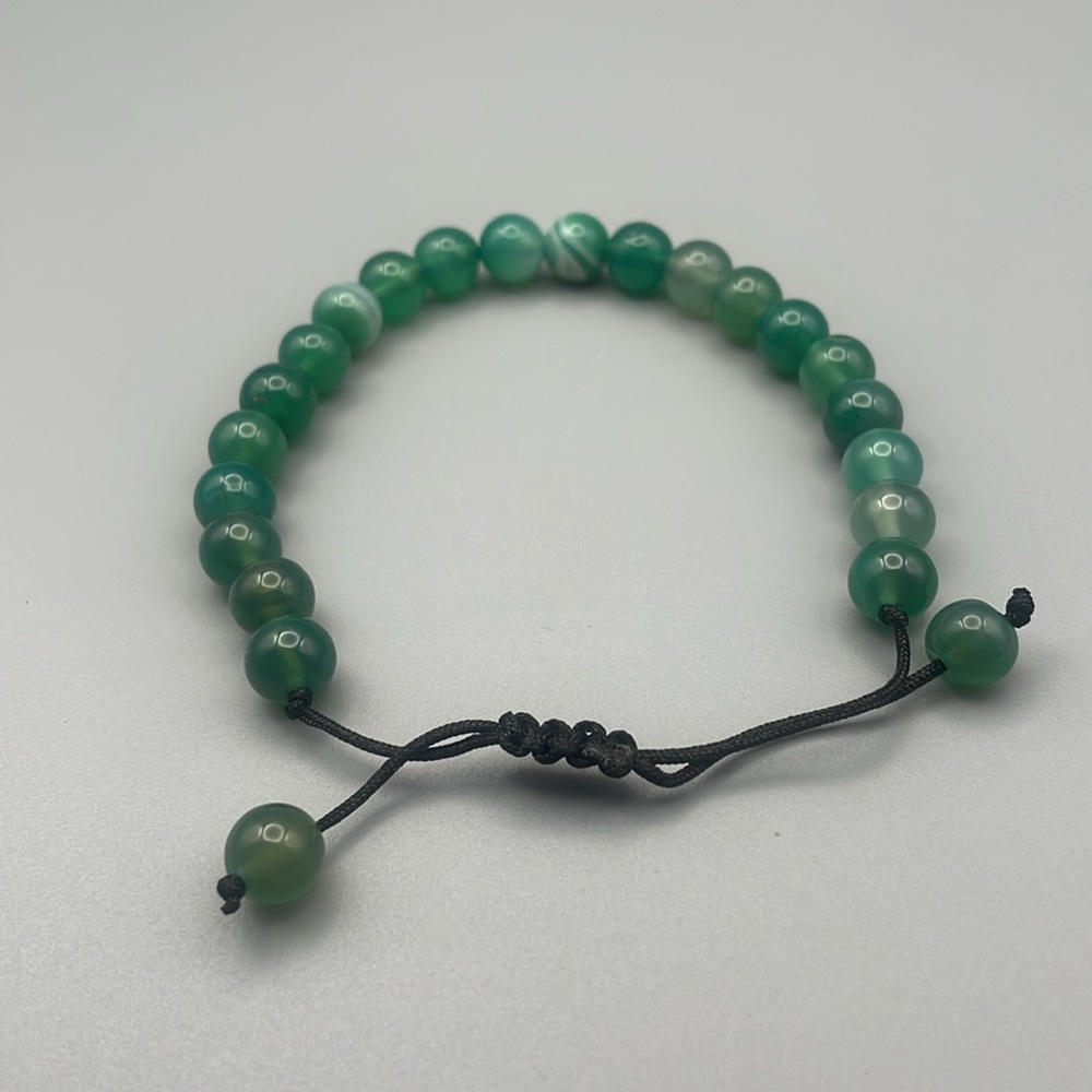 Stylish Green Beaded Bracelet - Picture 2 of 5